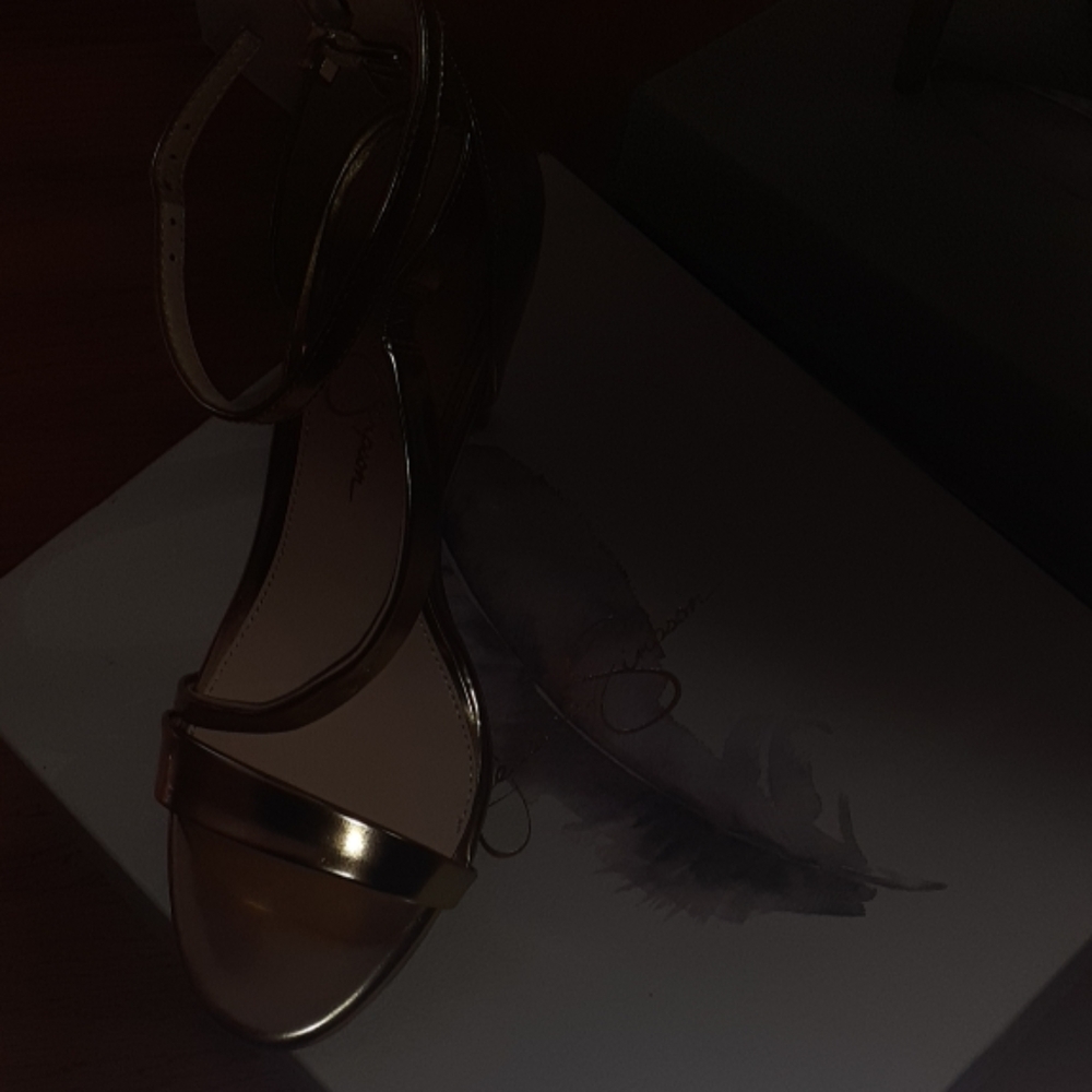 Heels - Picture 2 of 5